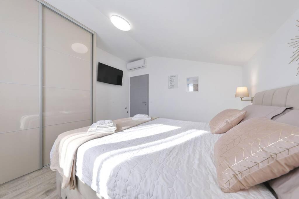Apartman Chiara Galovac  Kültér fotó
